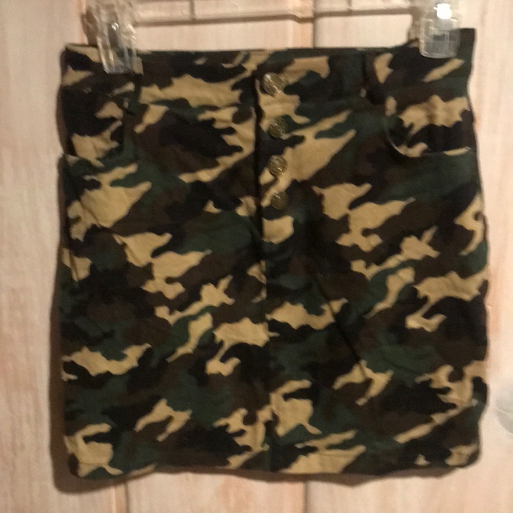 Camouflage miniskirt